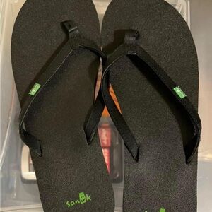 Sanuk sandals